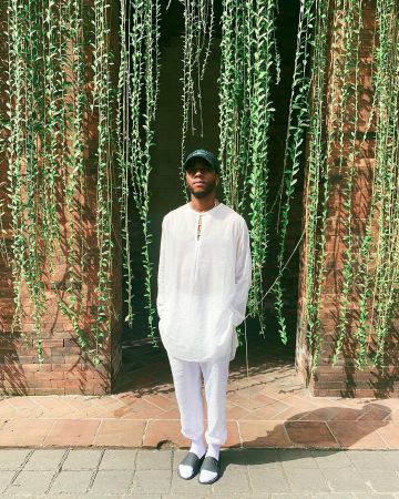 6lack's Gucci tap (Negro) en la cuenta de Instagram de @6lack