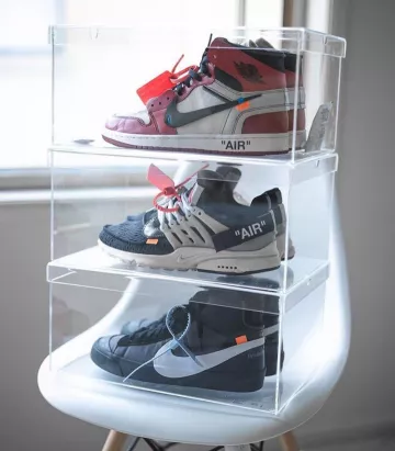 Air Presto, Off-White on the account Instagram of @hypefamz
