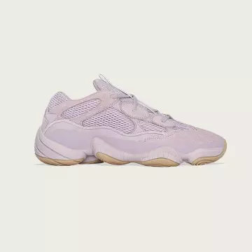 YEEZY 500 SOFT VISION of Kanye West account on the Instagram of @yeezymafia