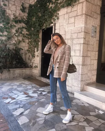 Blazer cruzado de Bershka de Anna Ferrer Padilla en la cuenta de Instagram @annafpadilla