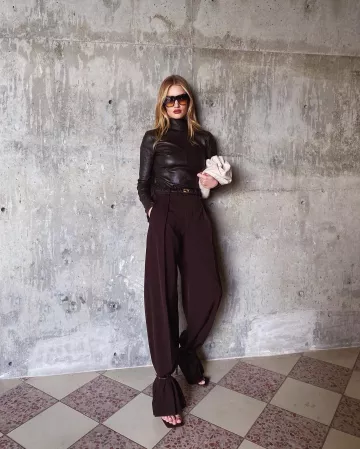 Celine Bold Flat­top Ac­etate Sun­glass­es worn by Rosie Huntington-Whiteley Instagram December 16, 2019