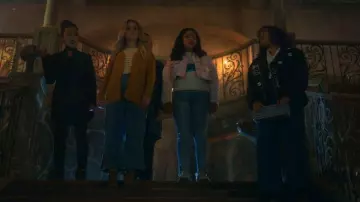 Vans Light Purple Sneakers worn by Molly Hernandez (Allegra Acosta)  in Marvel's Runaways Season 3 Episode 3 