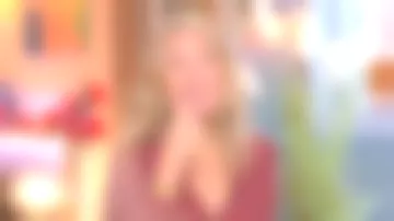 La blouse de Agathe Lecaron dans La maison des maternelles