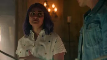 Madewell White Floral Shirts worn by Gert Yorkes (Ariela Barer) in Marvel's Runaways Season 3 Episode 4