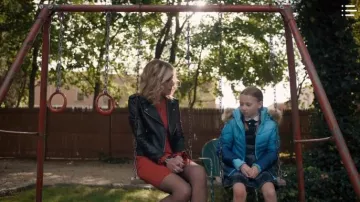 Bb dakota Black Leather Fin­ish Jack­et worn by Sheryl Luria (Christine Lahti) in Evil Season 1 Episode 10