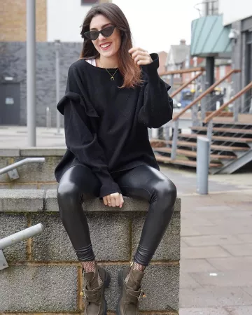 Sombras en party Slim Cat Eye Glasses de Anna Ferrer Padilla en la cuenta de Instagram @annafpadilla