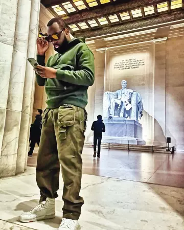 Louis Vuitton Trainer (white) Maître Gims on the account Instagram of @gims