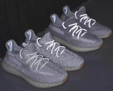 Estática de Yeezy en la cuenta de Instagram de @yeezysleaks