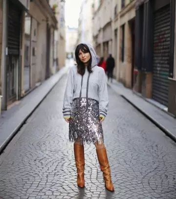 Jupe à sequins à franges argenté de Betty Autier sur le compte Instagram de @bettyautier