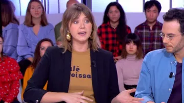 The tee shirt, camel "café croissant" by Camille Dauxert in Clicks