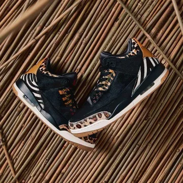 El par de patrones de jaguar jordan en la cuenta de Instagram de @caminotv