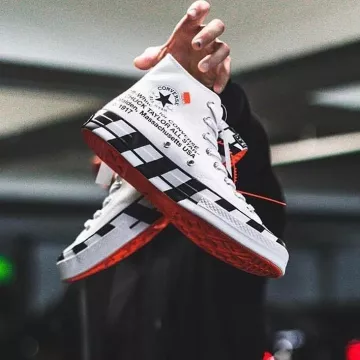 Converse Chuck Taylor All-Star 70s Hi Off-White en la cuenta de Instagram de @conversetehran