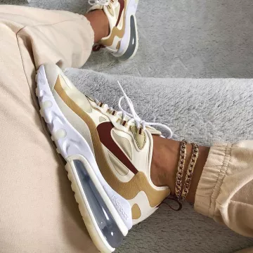 nike air max 270 react usado por 270 reacciona en la cuenta de Instagram de @sneakseeker 