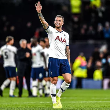 La camiseta de fútbol del Tottenham de Toby Alderweireld en la cuenta de Instagram de @tobyalderweireld