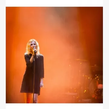 Black dress Sandrine Kiberlain on the account Instagram of @sandrinekiberlain