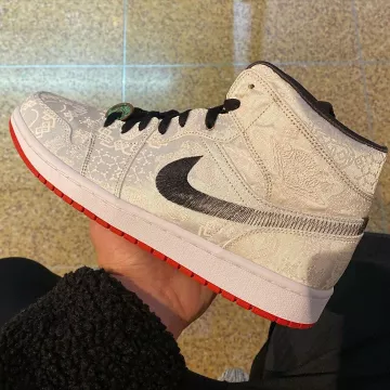 Jordan 1 Mid SE Fearless Edison Chen CLOT en la cuenta de Instagram de @giftedkicks_