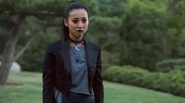 All Saints Grey Tie Waist Tee worn by Nico Minoru (Lyrica Okano) in Marvel's Runaways Season 3 Episode 5