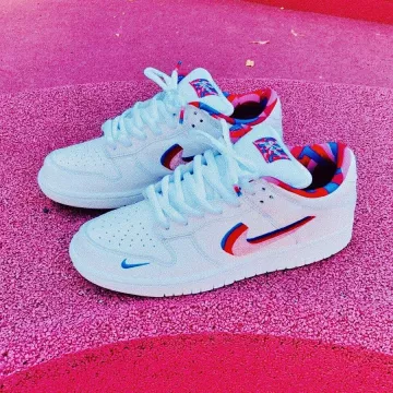 Nike SB Dunk Low Parra sur le compte Instagram de @cran