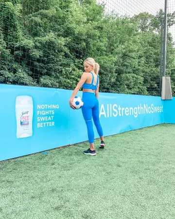 Yoga Pants Fitness de Peyton Mabry en la cuenta de Instagram @peyton_mabry