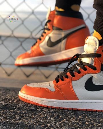 Jordan 1 Retro Reverse Shattered Backboard sur le compte Instagram de @sneakerhoarderj