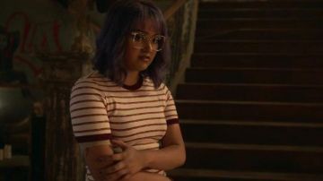 White and Red Striped Tee worn by Gert Yorkes (Ariela Barer) in Marvel's Runaways Season 3 Episode 6