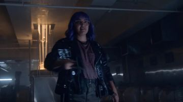 The pants camouflage NYDJ worn by Gert Yorkes (Ariela Barer) in Marvel's Runaways (S03E04)