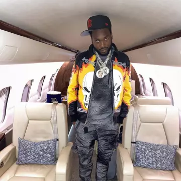 Supreme x vanson veste porté par meek mill  sur le compte Instagram de @meekmill 