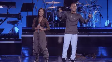 Camo crop top of Jhené Aiko in Rhythm + Flow (S01E09)