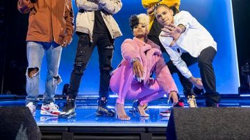 White and red Nike Air Max sneakers of D Smoke in Rhythm + Flow (S01E08)