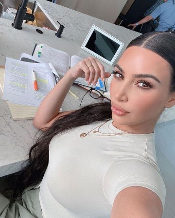 Ribbed Top white Kim Kardashian on the account Instagram of @kimkardashian