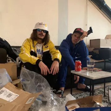 Claquette nike de Orelsan sur le compte Instagram de @orelsan