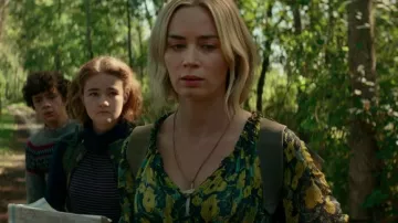 Yellow and green print dress worn by Evelyn Abbott (Emily Blunt) in A Quiet Place II