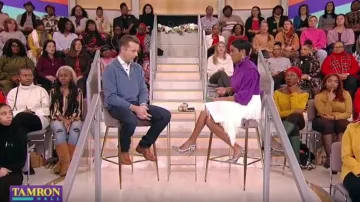 Rachel comey Gyre Fringe Mi­di Skirt worn by Tamron Hall on Tamron Hall Show December 18, 2019