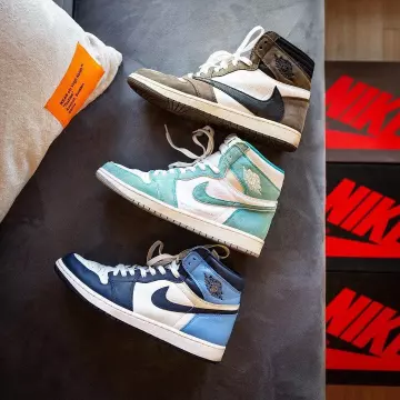 Jordan 1 Retro High Travis Scott en la cuenta de Instagram de @lesitedelasneaker