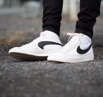 Nike Blazer Mid 77 Vintage Slam Jam on the account Instagram of @rennie_ds