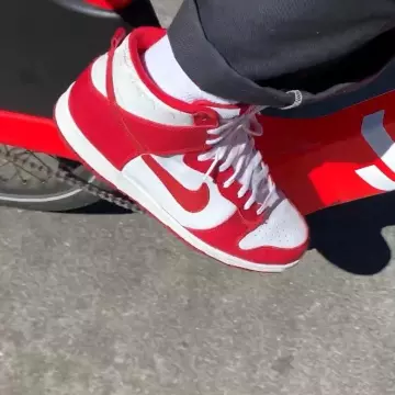 Nike Dunk Vintage Be True St. John's worn by oldmanalan on the account Instagram of @oldmanalan 