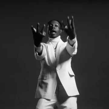 The suit jacket white Joey Bada$$ on the account Instagram of @joeybadass