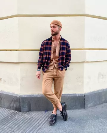 Shirt striped flanel blue navvy worn by thomas suissa on the account Instagram of @asos_thomas