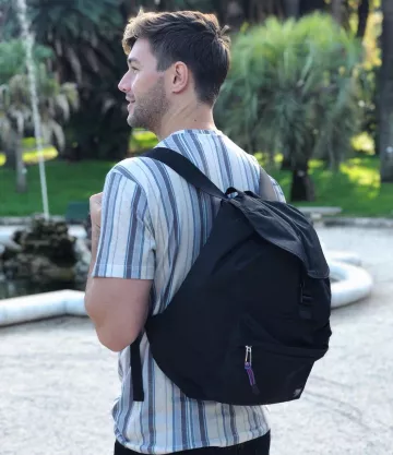Mochila de nylon no paul smith usada por lex en la cuenta de Instagram de @asos_lex