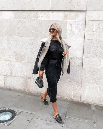 Gucci en cuir pantoufle de Lauren Watson sur l'Instagram account @laurenxwatsonnn