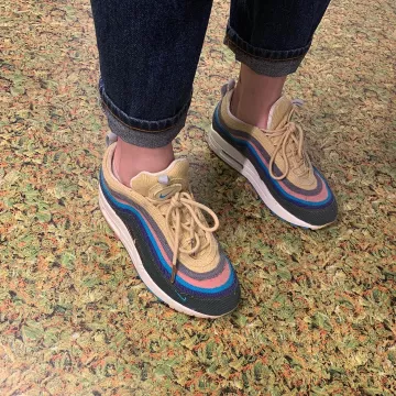 Air Max 1/97 Sean Wotherspoon carried by elizastreet on the account Instagram of @elizastreet 