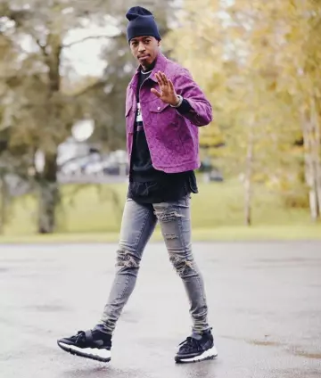 Veste en denim Monogram portée par Kimpembe sur son compte Instagram @kimpembe3