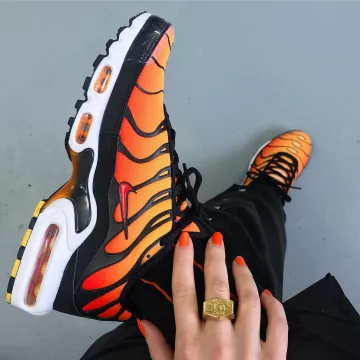 Air Max Plus OG Pimento (2018) portée par miniswoosh   sur le compte Instagram de @miniswoosh 