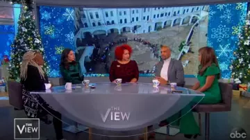 Safiyaa Fe­lic­i­tas Stretch-Crepe Pe­plum Top worn by Abby Huntsman on The View December 19, 2019