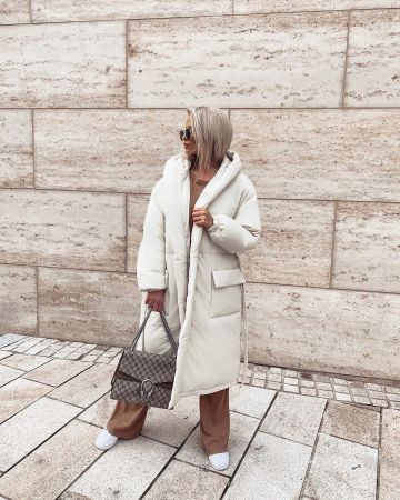 Bolso clásico de Lauren Watson en la cuenta de Instagram @laurenxwatsonnn