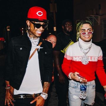 Le pull col roulé Moncler de Lil Pump sur le compte Instagram de @omgronny