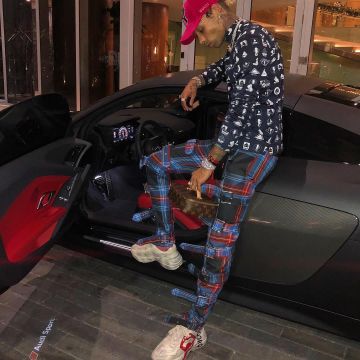 Les sneakers Gucci Rhyton portées par Ronny J sur le compte Instagram de @omgronny