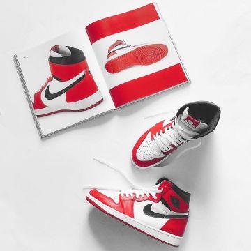 jordan 1 chicago  porté par whosmarky   sur le compte Instagram de @whosmarky 