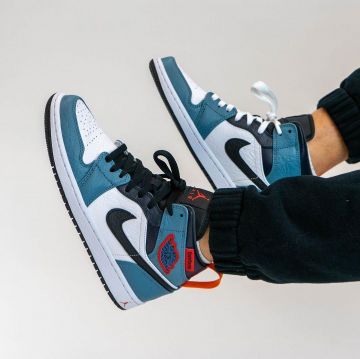 Air Jordan 1 intrépido " facetasm " usado por yankeekicks en la cuenta de Instagram de @yankeekicks 