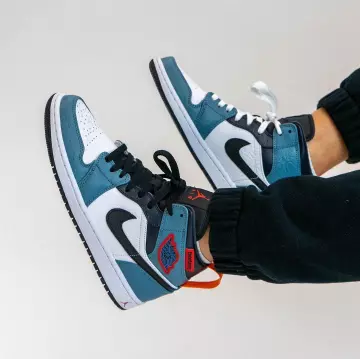 Air Jordan 1 intrépido " facetasm " usado por yankeekicks en la cuenta de Instagram de @yankeekicks 